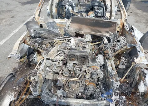 2016 Mercedes-Benz C 300 из США, поврежденный, VIN 55SWF4KB7GU104543